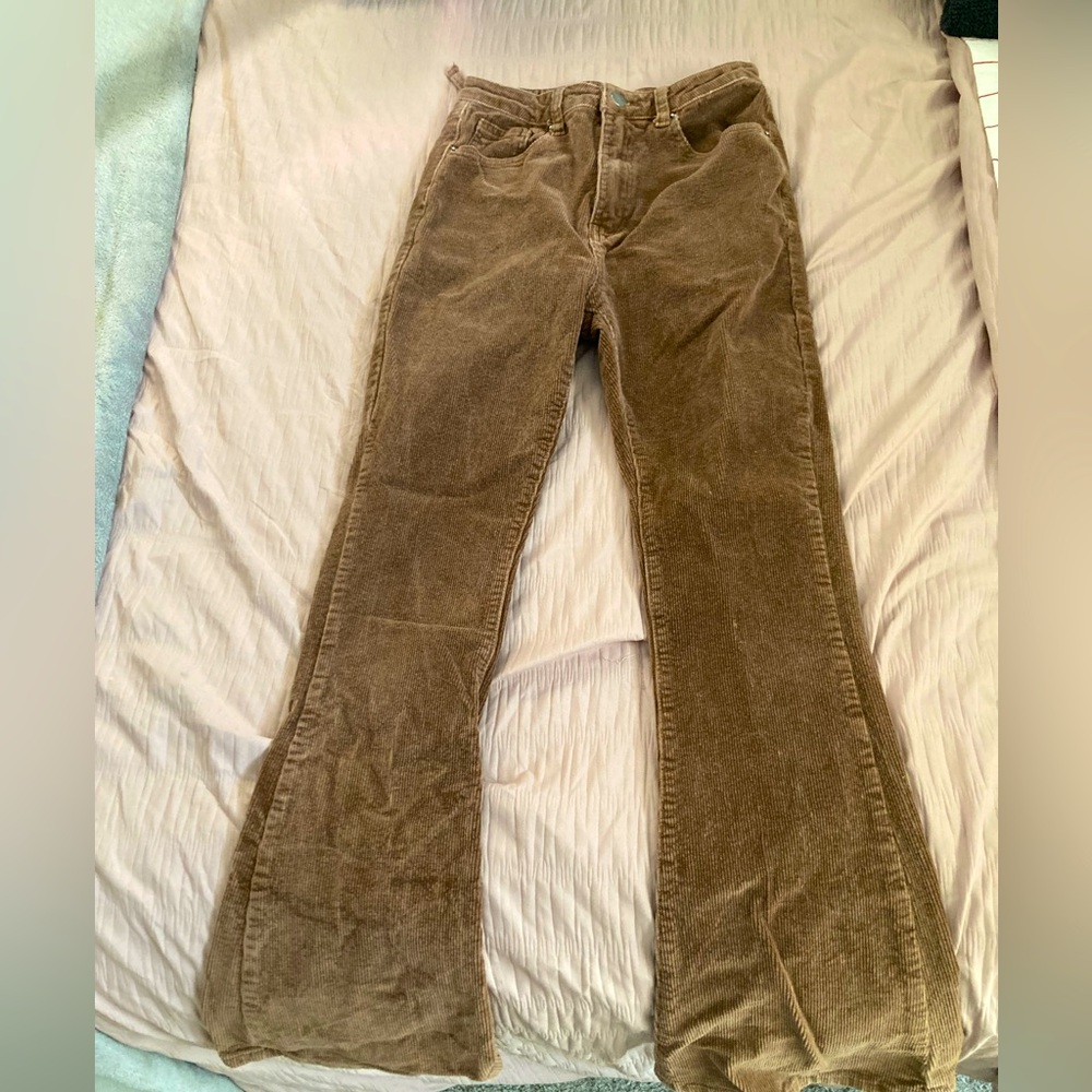 Brown boot, cut jeans from shein